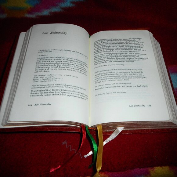 Episcopal Book of Common Prayer Red Leather w/Inscription (Seabury Press, 1977) - Picture 7 of 11